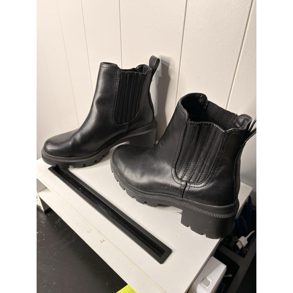 Back Boots Women 8 W trendy he boots have a wide calf Western Style Rocker